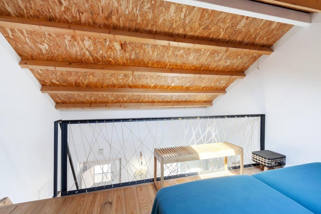 Classic Lisbon Homes: Bright & Central In Belem Esterno foto