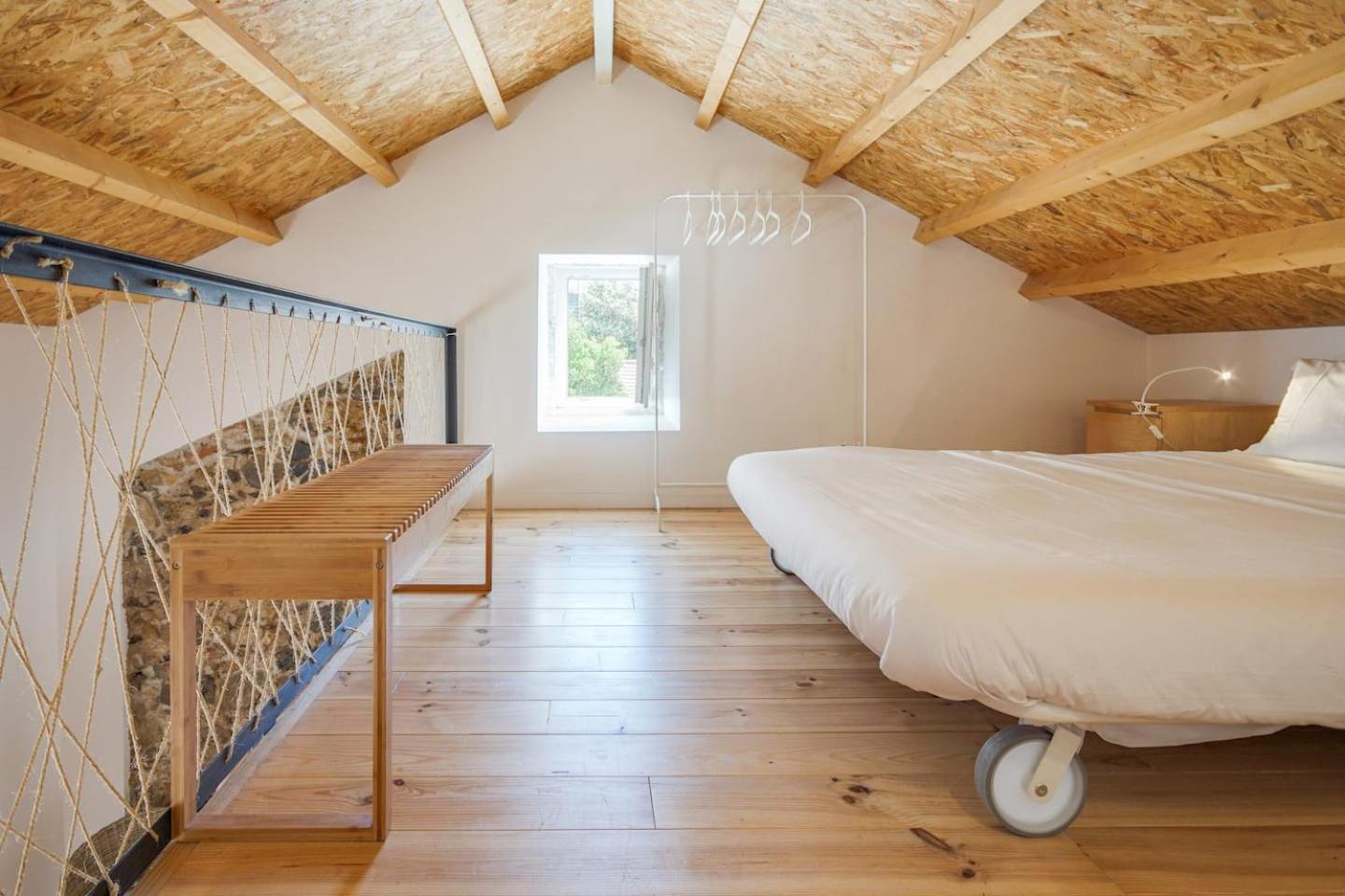 Classic Lisbon Homes: Bright & Central In Belem Esterno foto