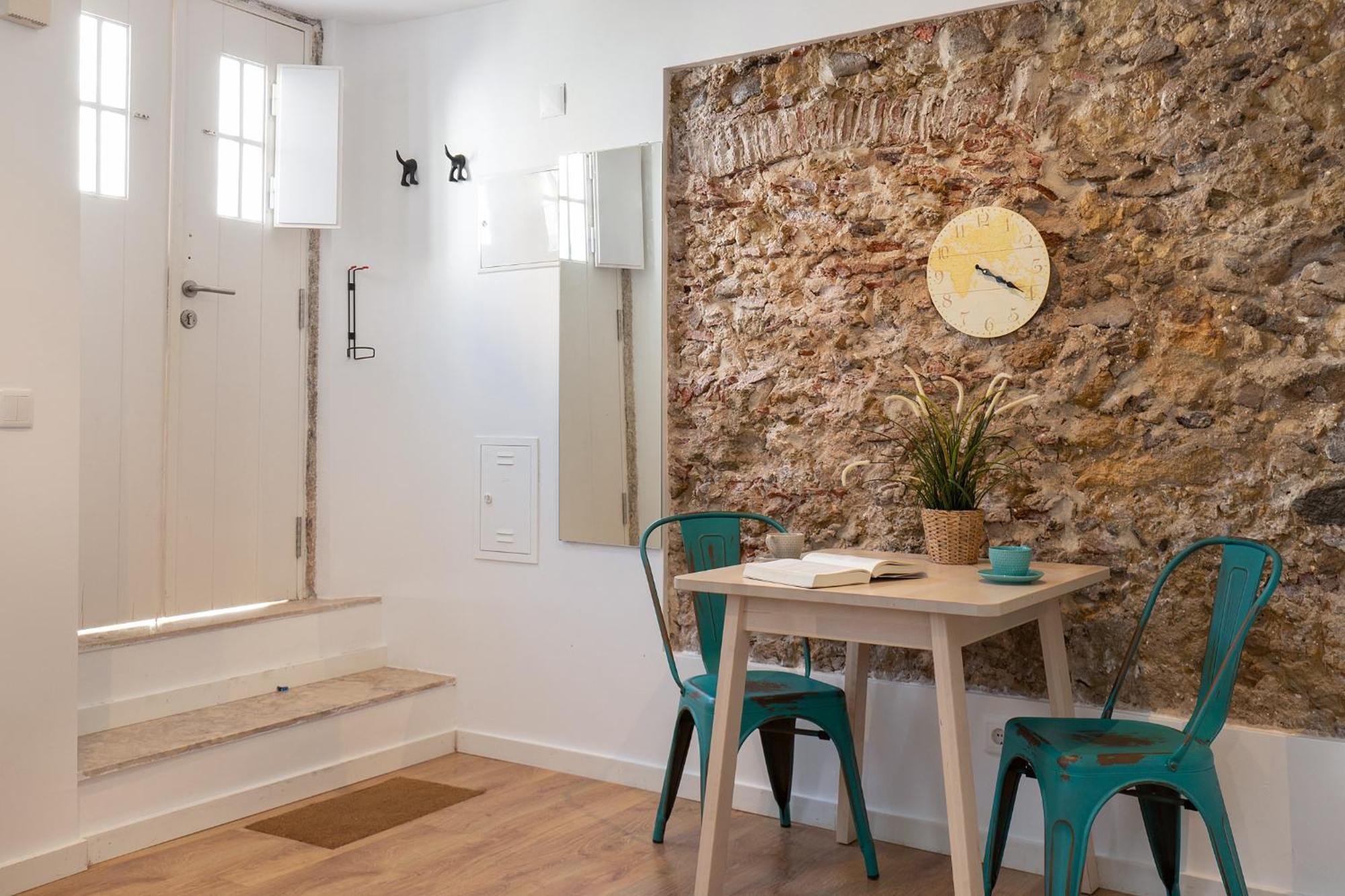 Classic Lisbon Homes: Bright & Central In Belem Esterno foto