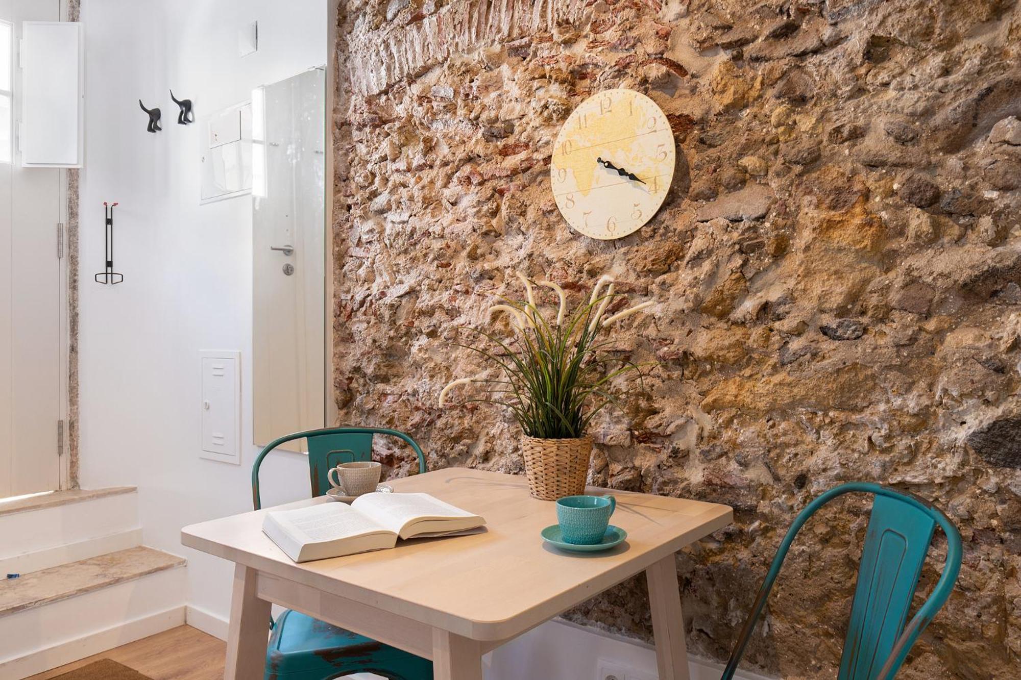 Classic Lisbon Homes: Bright & Central In Belem Esterno foto